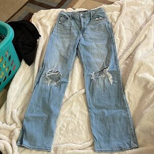 Hollister distressed baggy dad jean